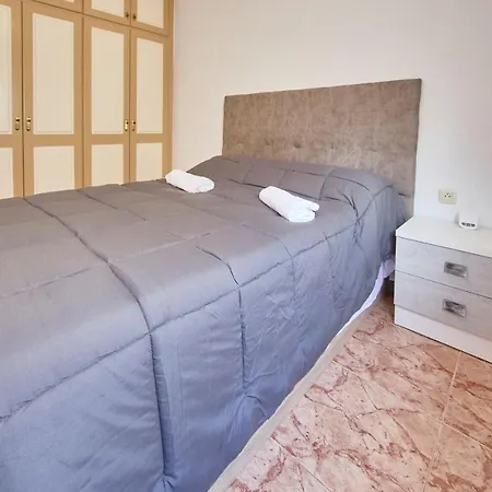 Luna Apartment *